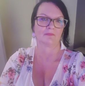 Meet your Posher, Dianne